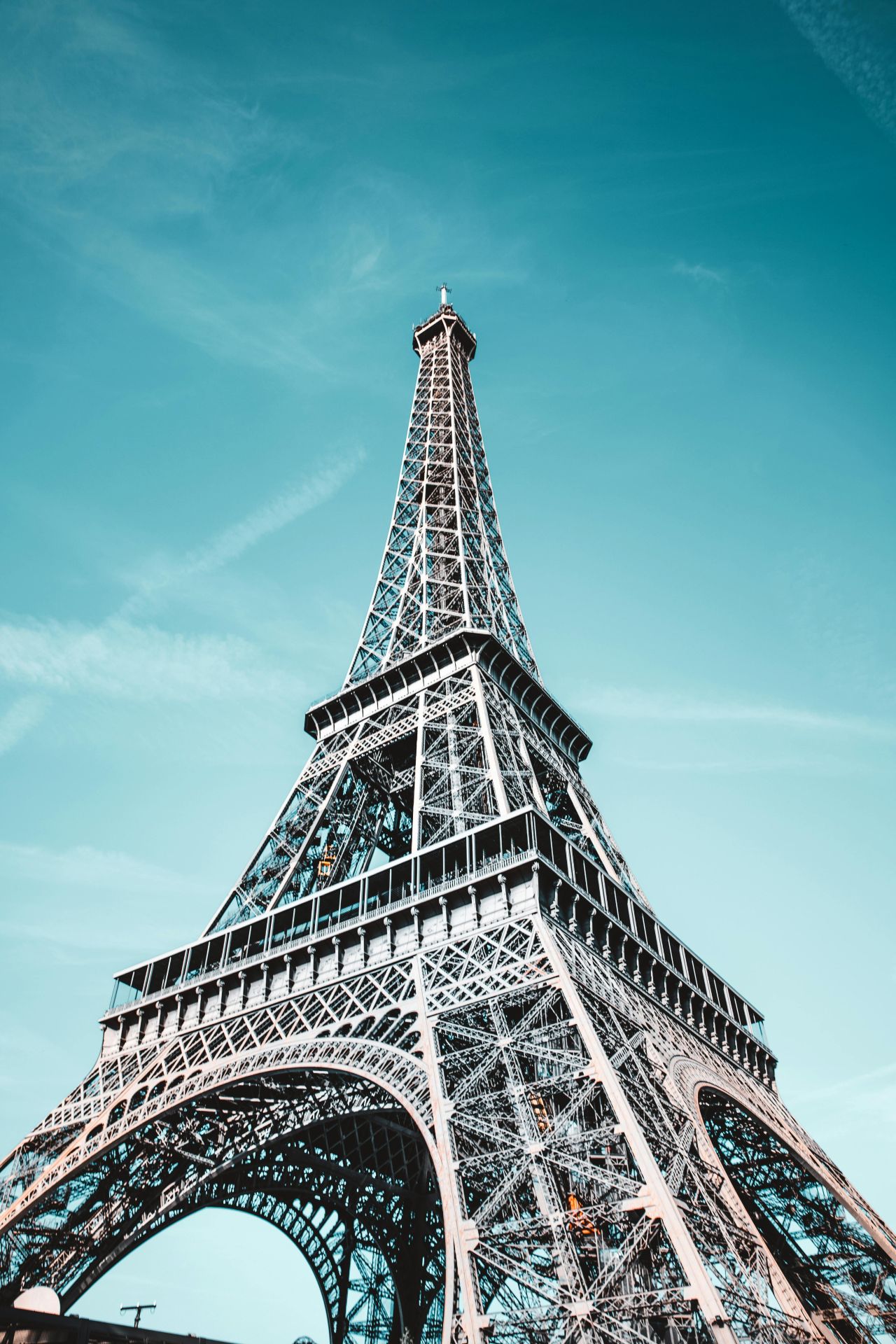 Paris. Logos Idiomes.